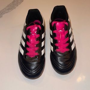 Toddler Adidas Soccer Spikes- 10.5